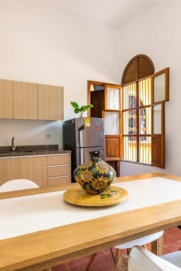 Apartamento 2cm-j1 De 2 Alcobas Con Vista Y Piscina En Getsemani *