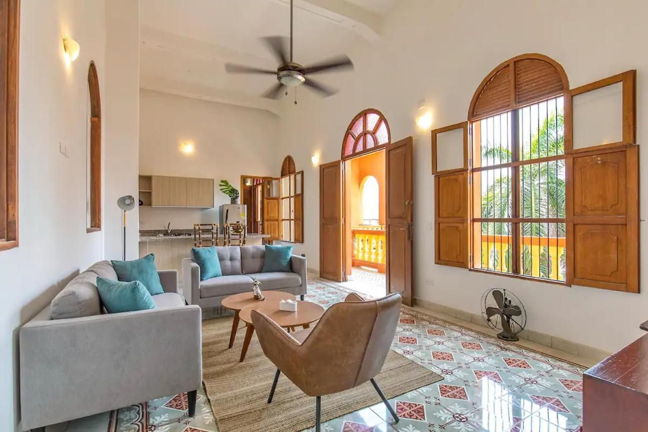 Apartamento 2cm-j1 De 2 Alcobas Con Vista Y Piscina En Getsemani *